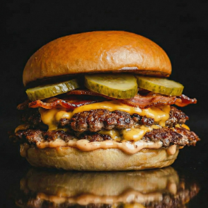 Chompp House Burger